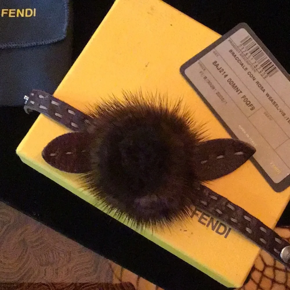 FENDI Selleria Fur Leather Bracelet 2005 Collection 😍🔥